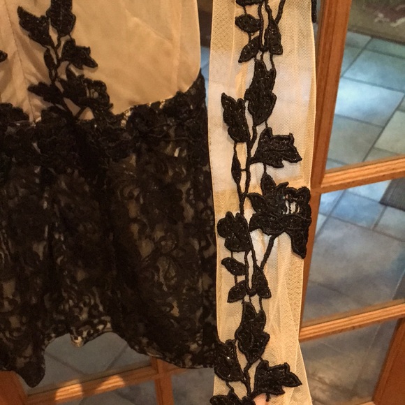 Masquerade fancy women’s dress. Size 5/6. Black sequin overlay on tan mesh. - Picture 5 of 6